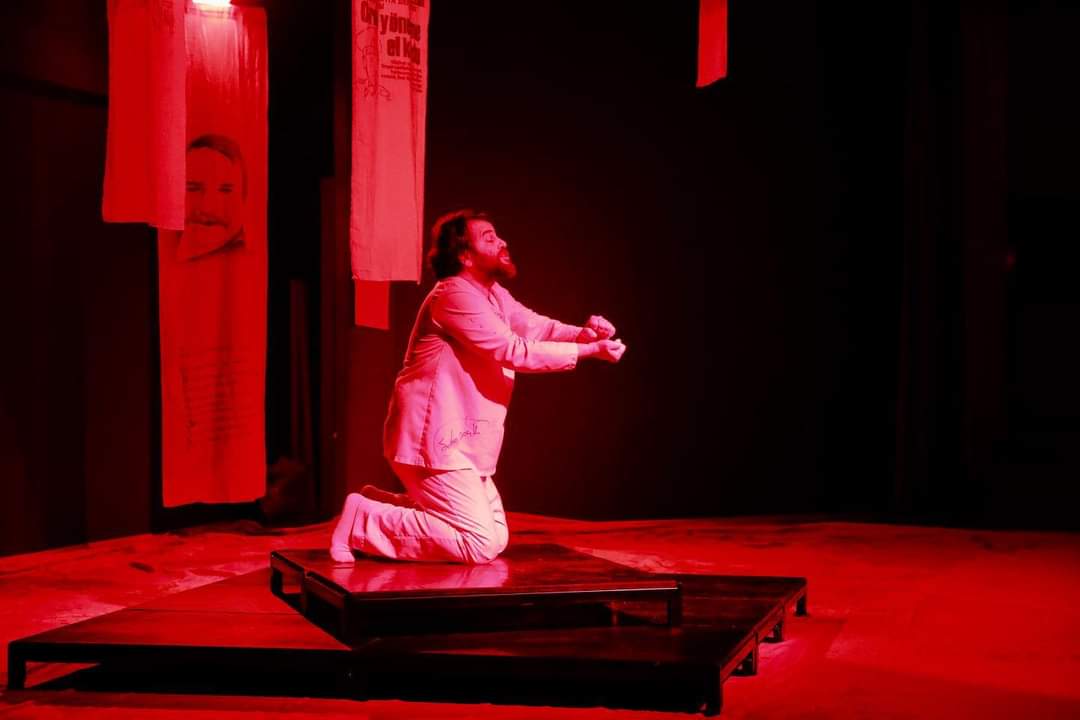 DİDİMLİLER “BÖBÜRLÜ KRAL” VE “DARBELİ ÇOCUKLAR” İSİMLİ TİYATRO OYUNLARINI ÇOK BEĞENDİ.