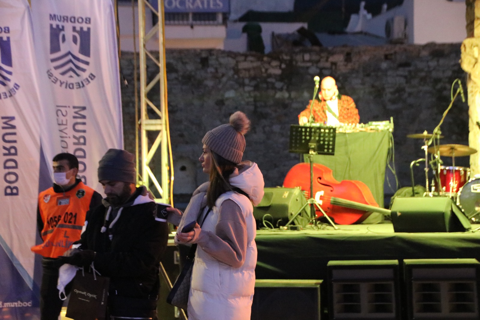 BODRUM’DA YENİ YIL PARTİSİ TÜM COŞKUSUYLA BAŞLADI