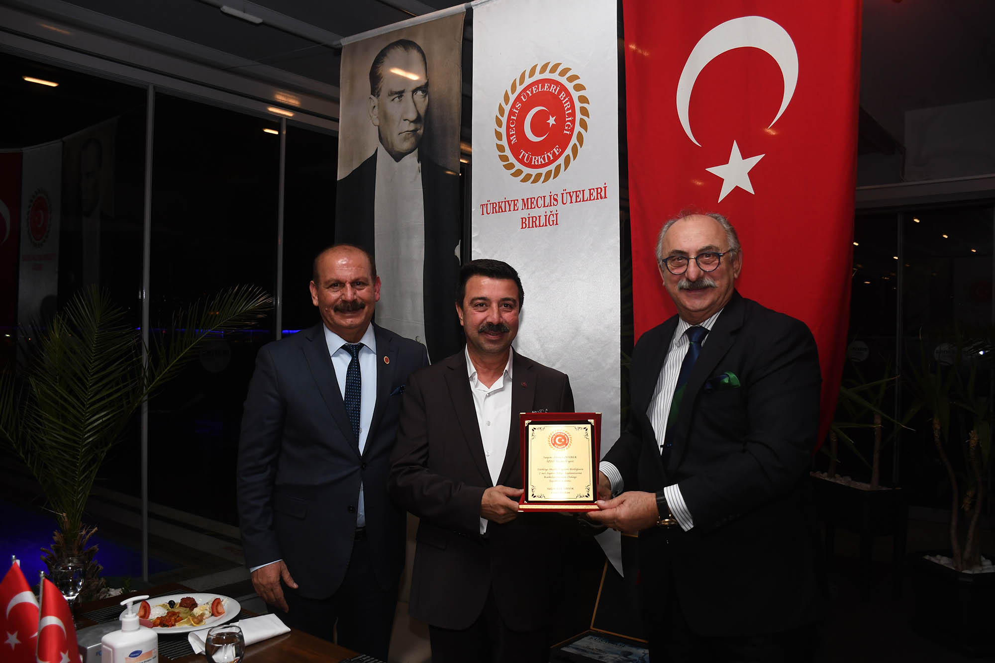 TÜRKİYE MECLİS ÜYELERİ BİRLİĞİ KUŞADASI’NDA TOPLANDI