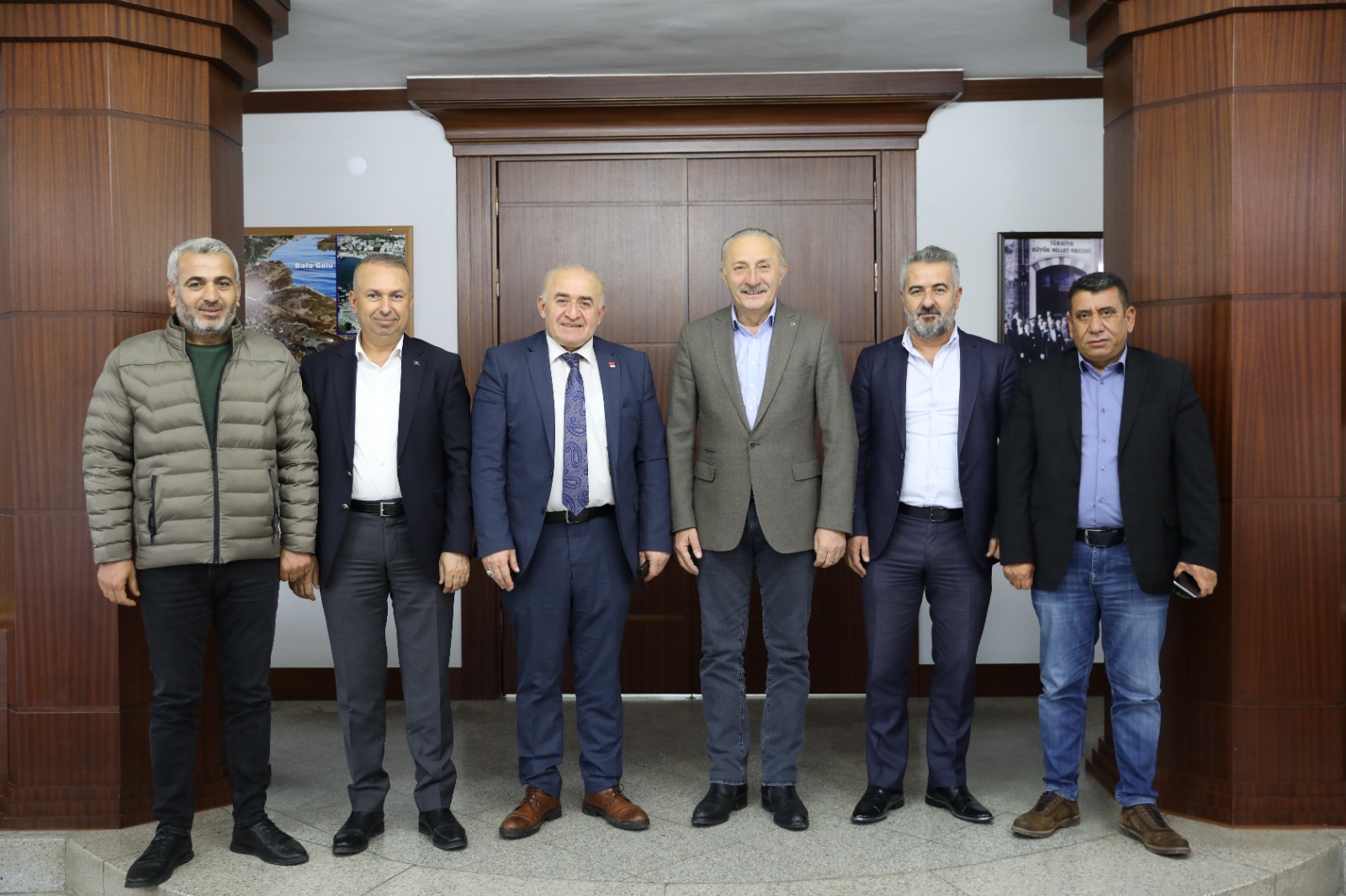 BAŞKAN YARDIMCISI ÖZGÜR BATÇIOĞLU’NDAN EMEKLİ POLİSLERE ZİYARET