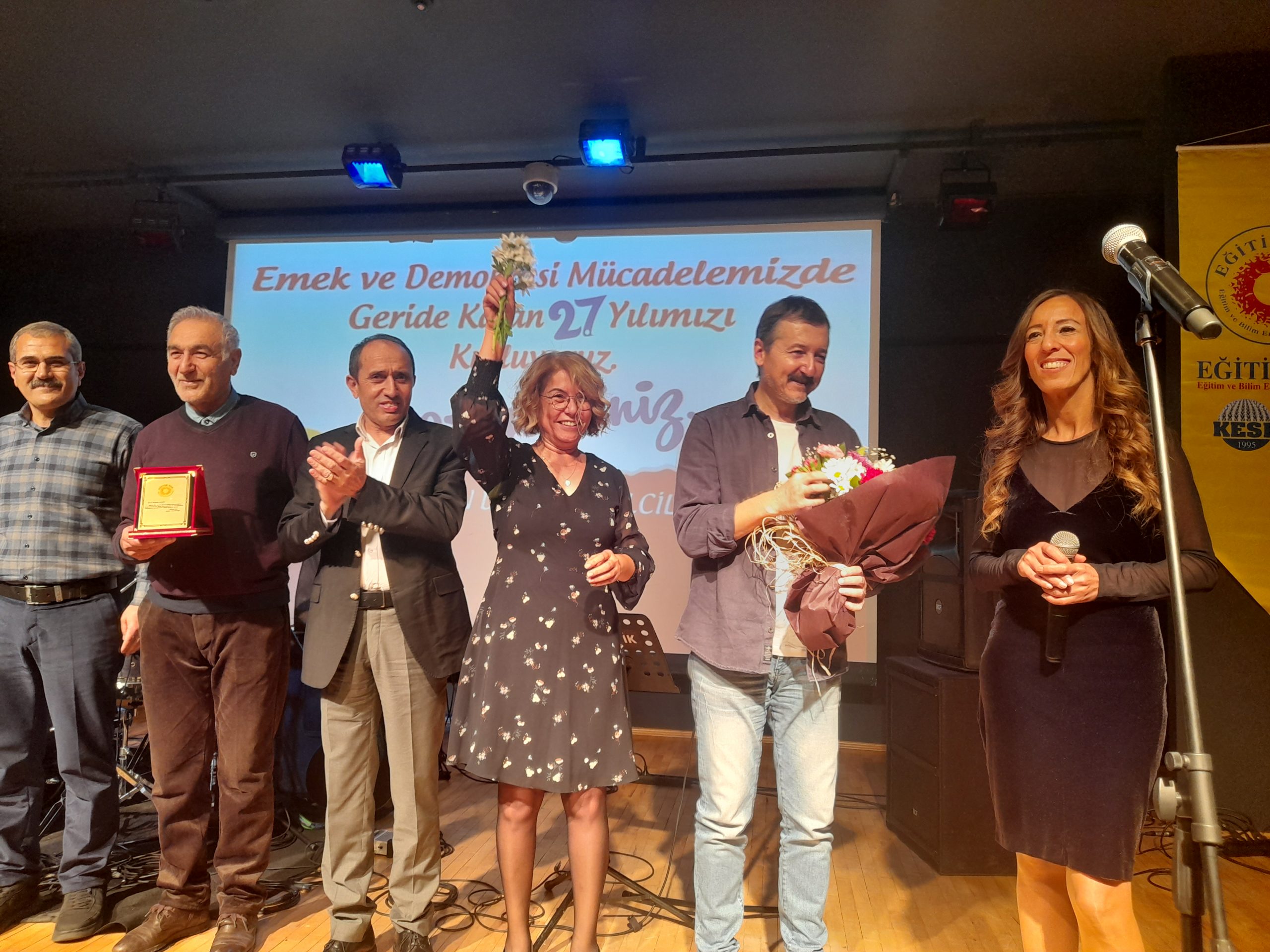 EĞİTİM-SEN 27 YAŞINDA  ” EMEKÇİ İNSANLARIN  TÜRKÜLERİ  OLUR”