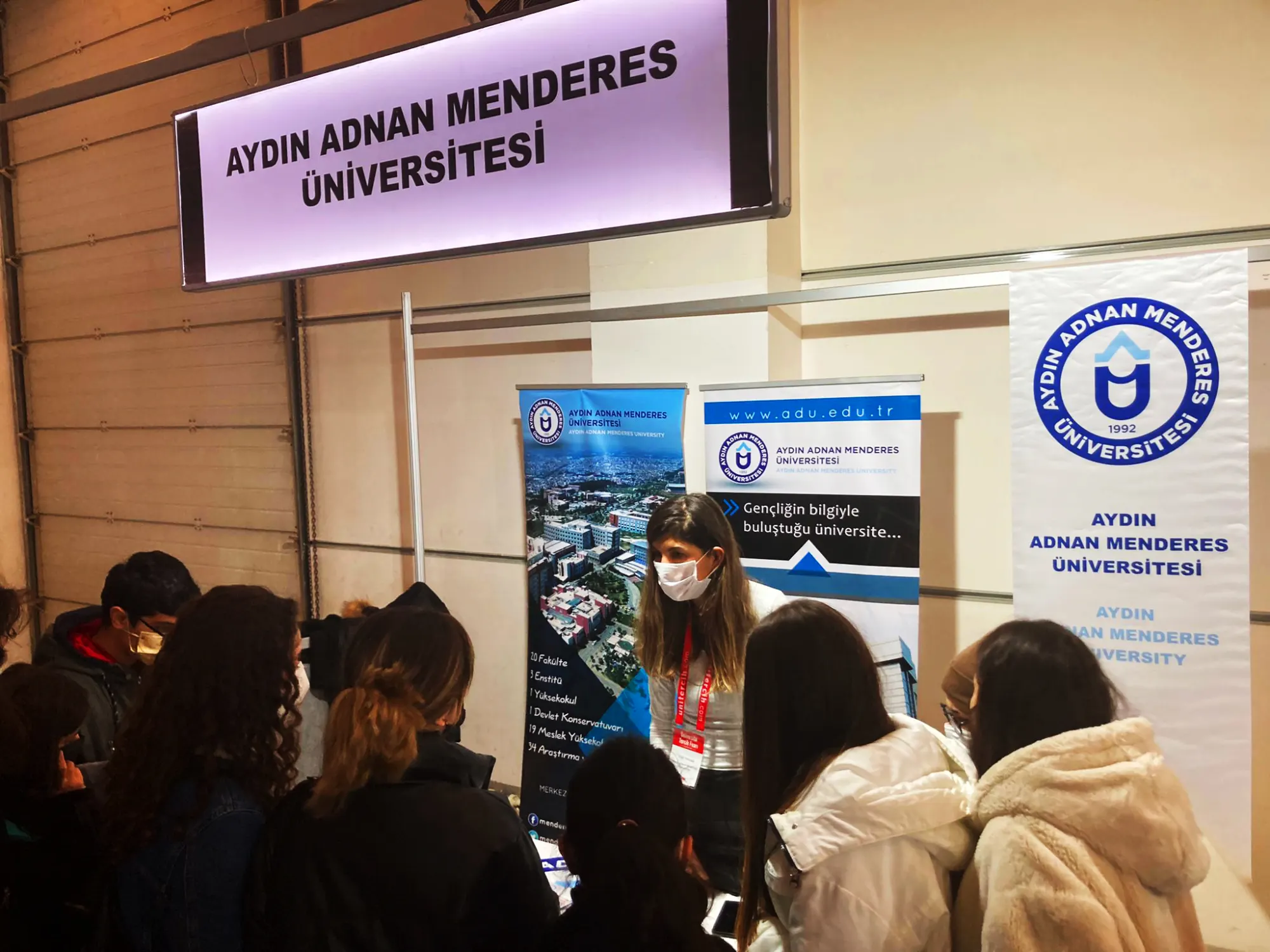 ADÜ  İzmir’de Öğrencilerle Buluştu