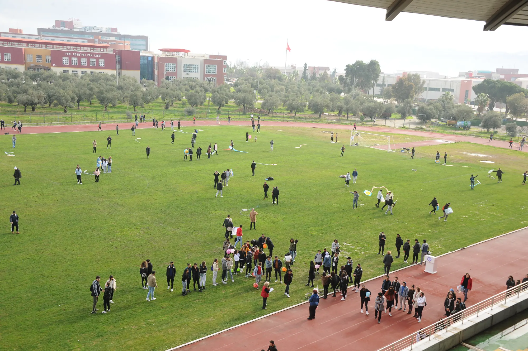 ADÜ  SBF’de Uçurtma Şenliği Gerçekleşti