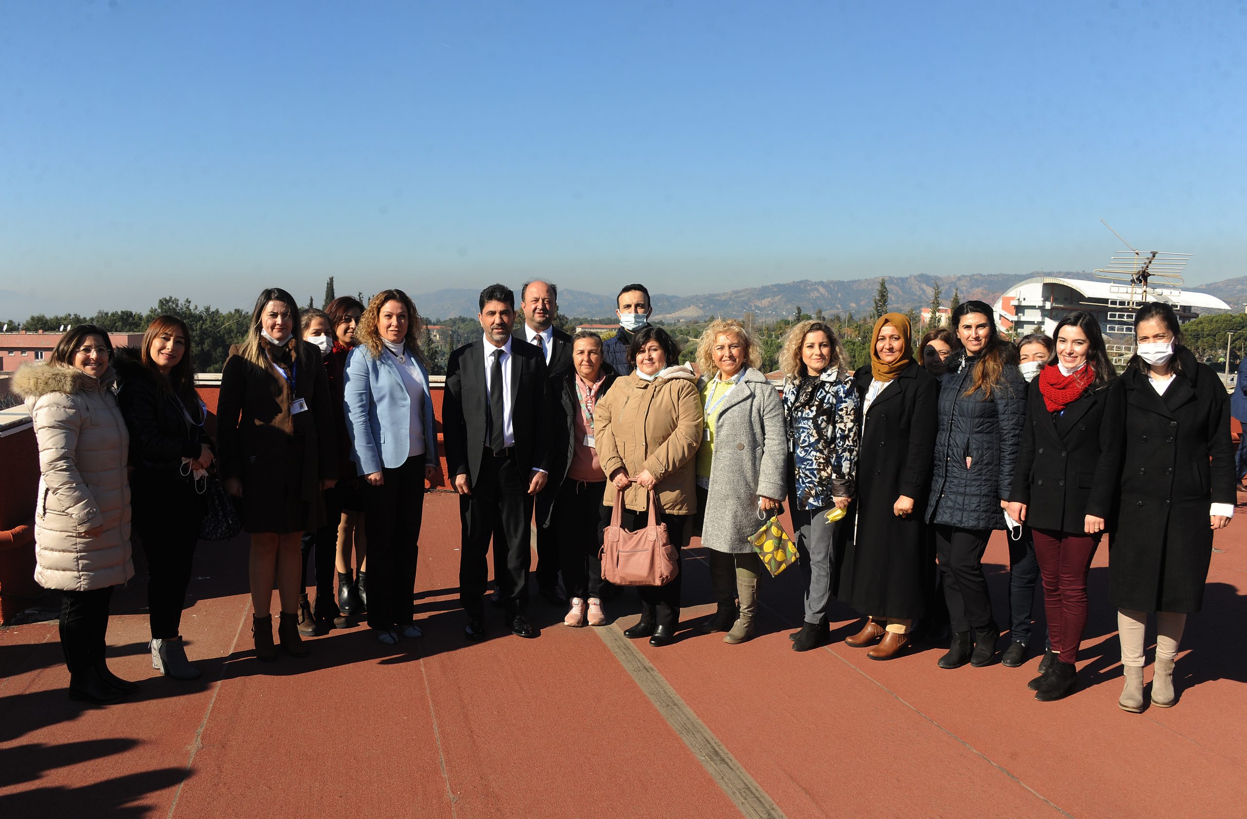 ADÜ Rektörü, Cumhurbaşkanlığı Programı için Hafta Sonu Çalışan Personeli Öğle Yemeğinde Ağırladı