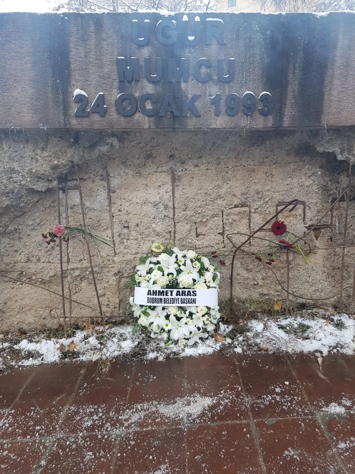 BAŞKAN ARAS`TAN UĞUR MUMCU`YU ANMA MESAJI