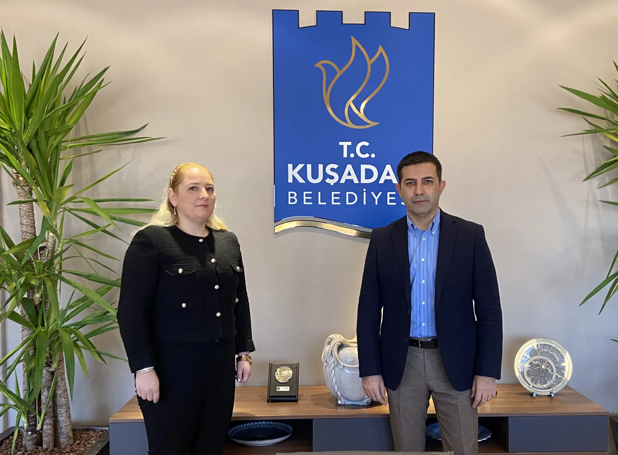 TÜRK ASILLI HOLLANDALI POLİTİKACIDAN BAŞKAN ÖMER GÜNEL’E ZİYARET