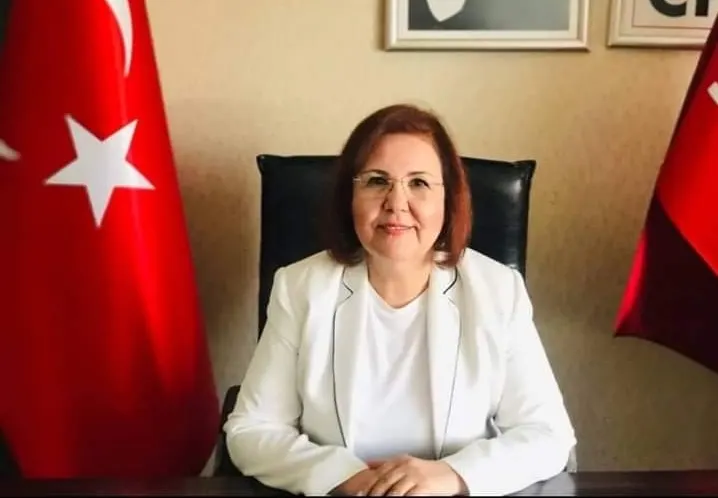 BİZİMLE YÜRÜRMÜSÜN BİRLİKTE ŞİDDETE KARŞI DANS ETMELİYİZ (LAS TESİS)