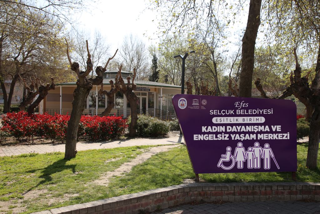 EFES SELÇUK’TA KADINLARA PSİKOLOJİK DANIŞMANLIK HİZMETİ