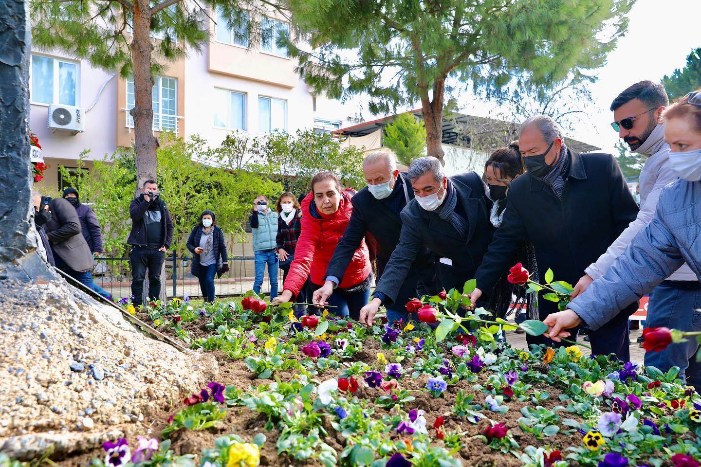 GAZETECİ UĞUR MUMCU DİDİM’DE ANILDI.