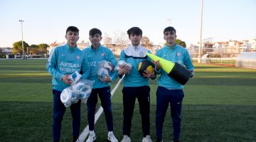 KUŞADASI BELEDİYESİ’NDEN GELECEĞİN YILDIZ ADAYLARINA MALZEME DESTEĞİ