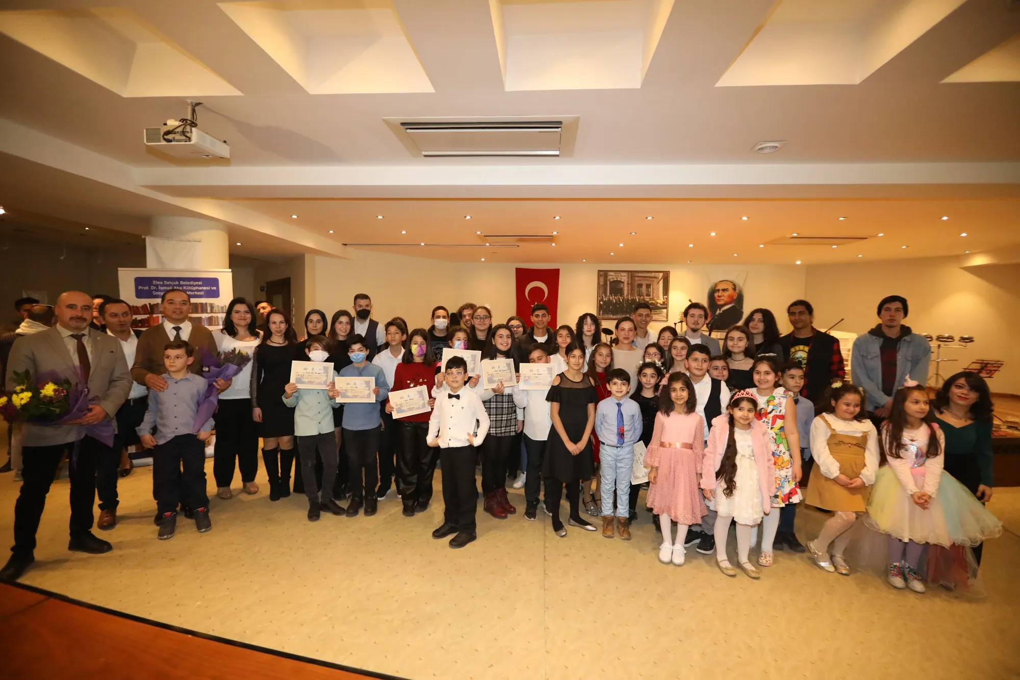 İLHAM VEREN KENTİN İLHAM VEREN MÜZİSYENLERİ SAHNEDE
