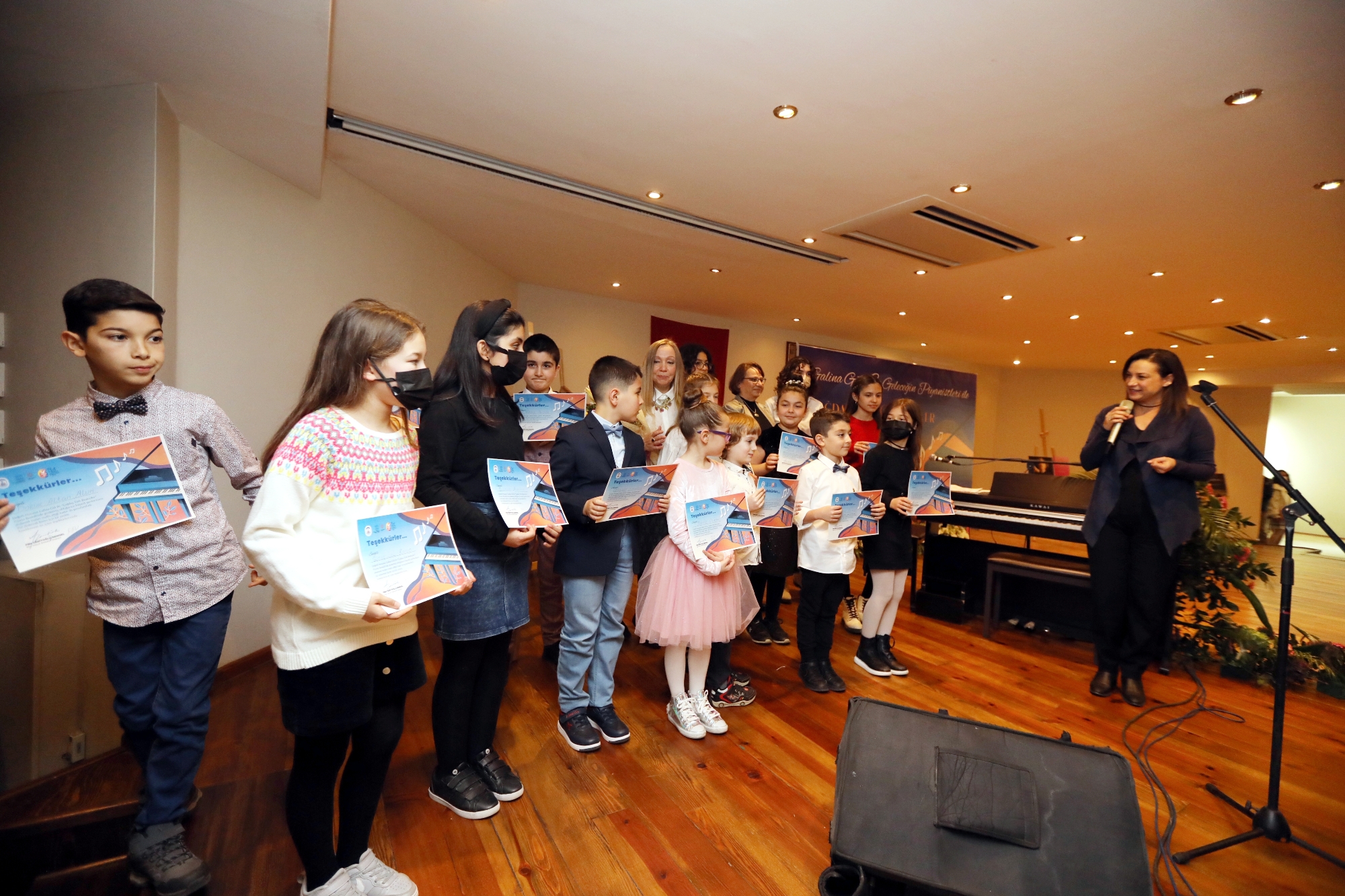 ÇOCUKLARDAN ÇAĞDAŞ TÜRK BESTECİLERİ RESİTALİ