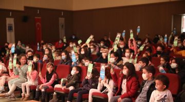 TİYATRO DOLU BİR HAFTA SONU