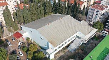 EFELERDEKİ SPOR VE KÜLTÜR SALONU YENİLENDİ