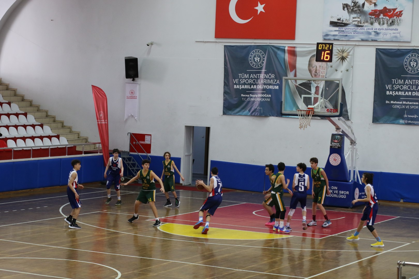 OKUL SPORLARI BASKETBOL YILDIZLAR YARI FİNALLERİ BAŞLADI