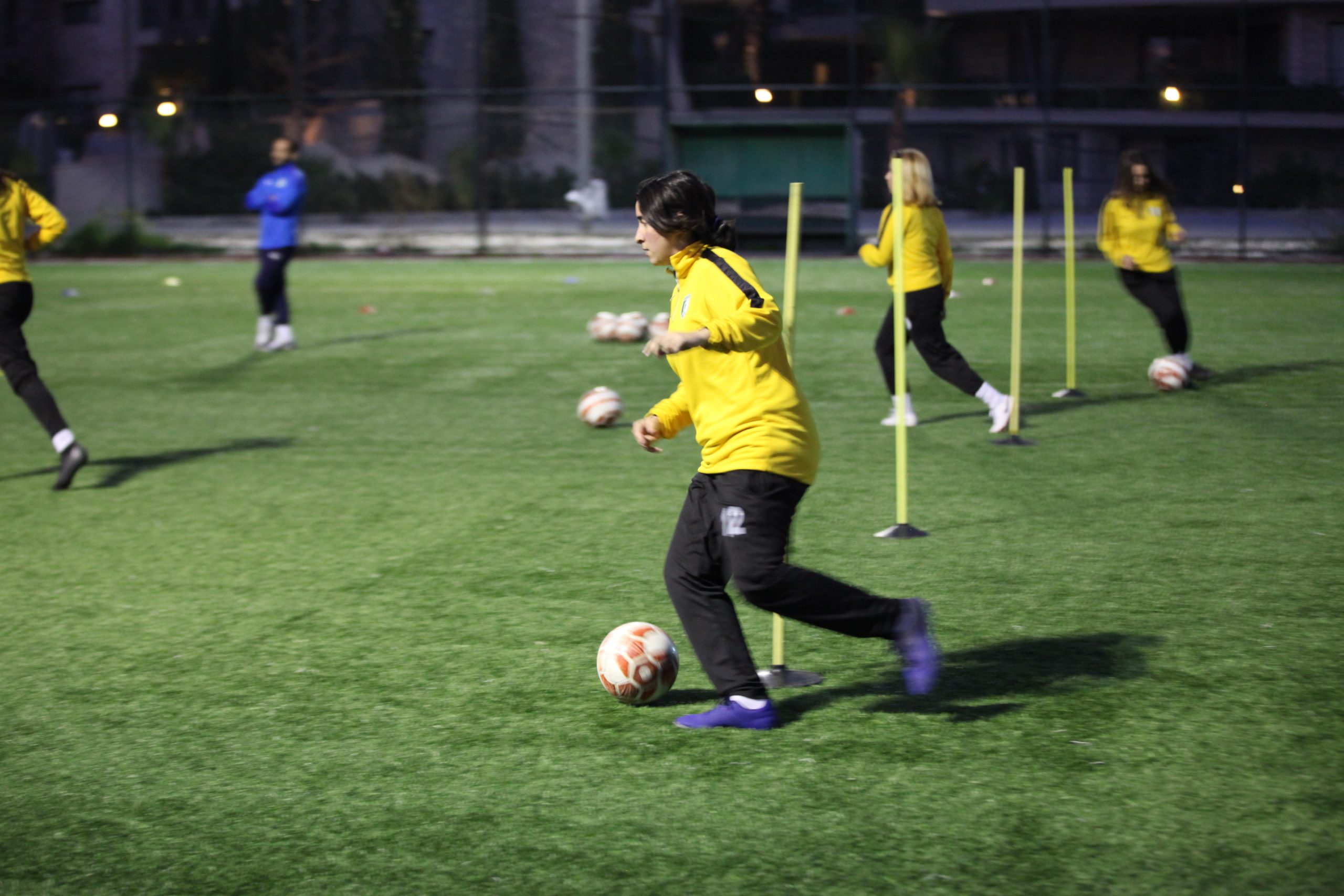 BODRUMSPOR KADIN FUTBOL TAKIMI MAÇA HAZIRLANIYOR