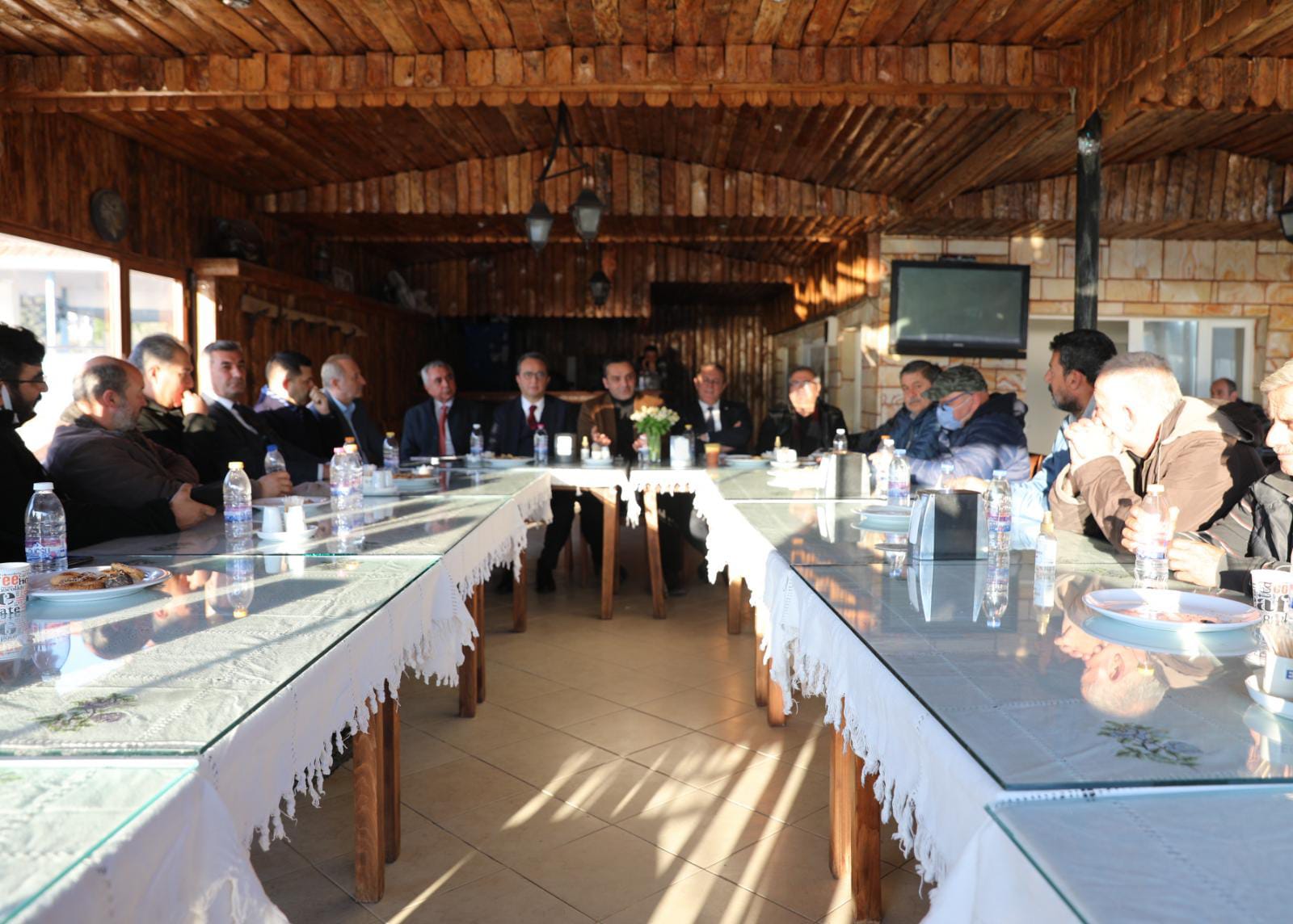 BAŞKAN ATABAY VE CHP HEYETİ DİDİM’DE BALIKÇILIĞIN GELECEĞİ İÇİN TOPLANDI