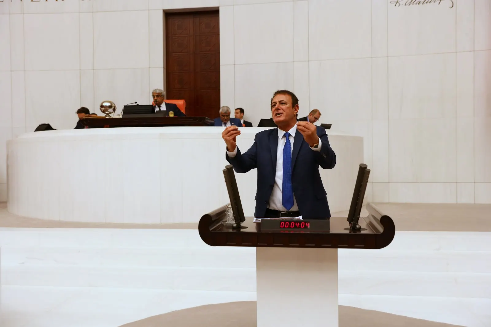 HÜSEYİN  YILDIZ ” ÇİFTÇİ  ÜRETEMEZSE ÜLKE  KALKINMAZ”
