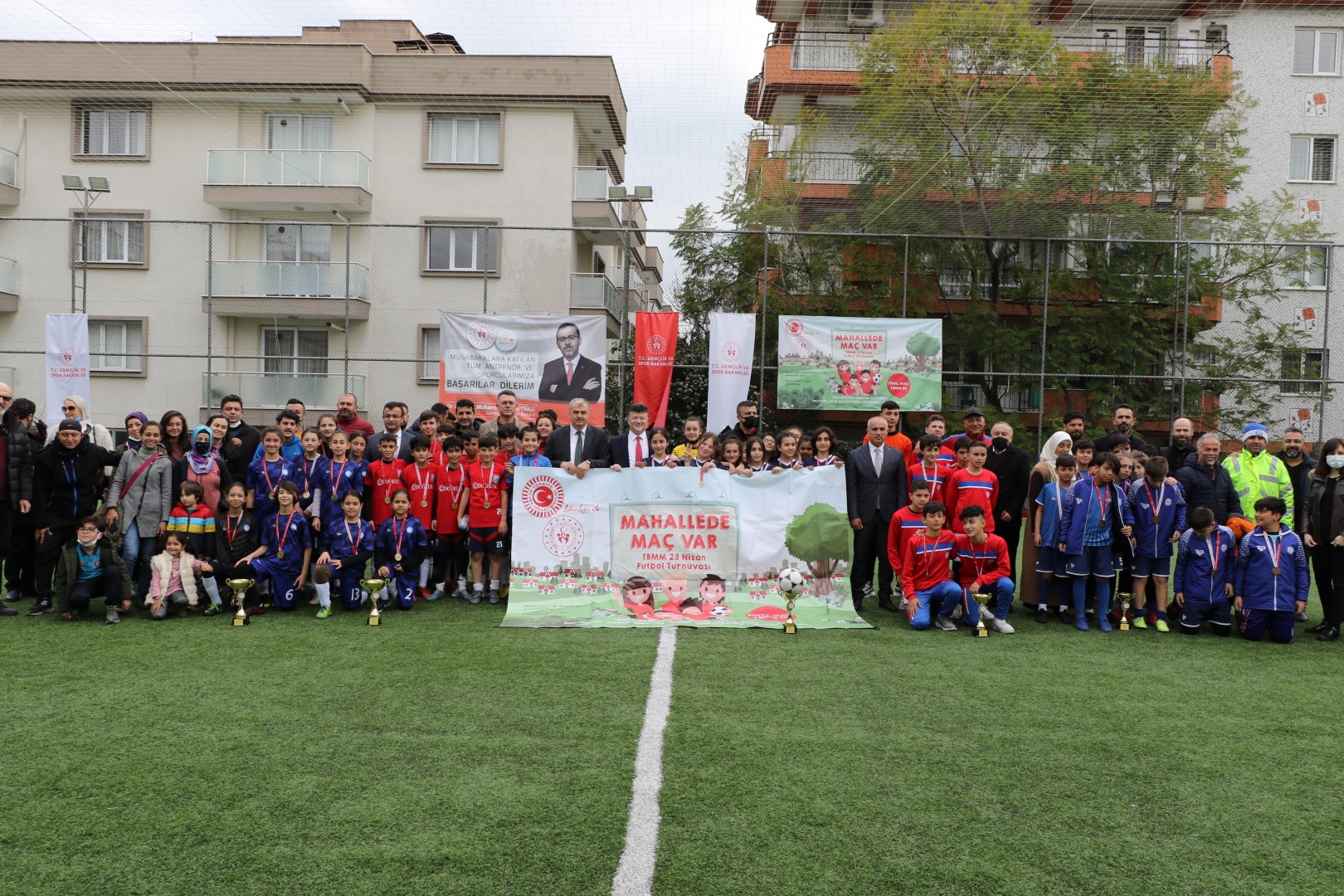 MAHALLEDE MAÇ VAR” TURNUVASI ŞAMPİYONLARI