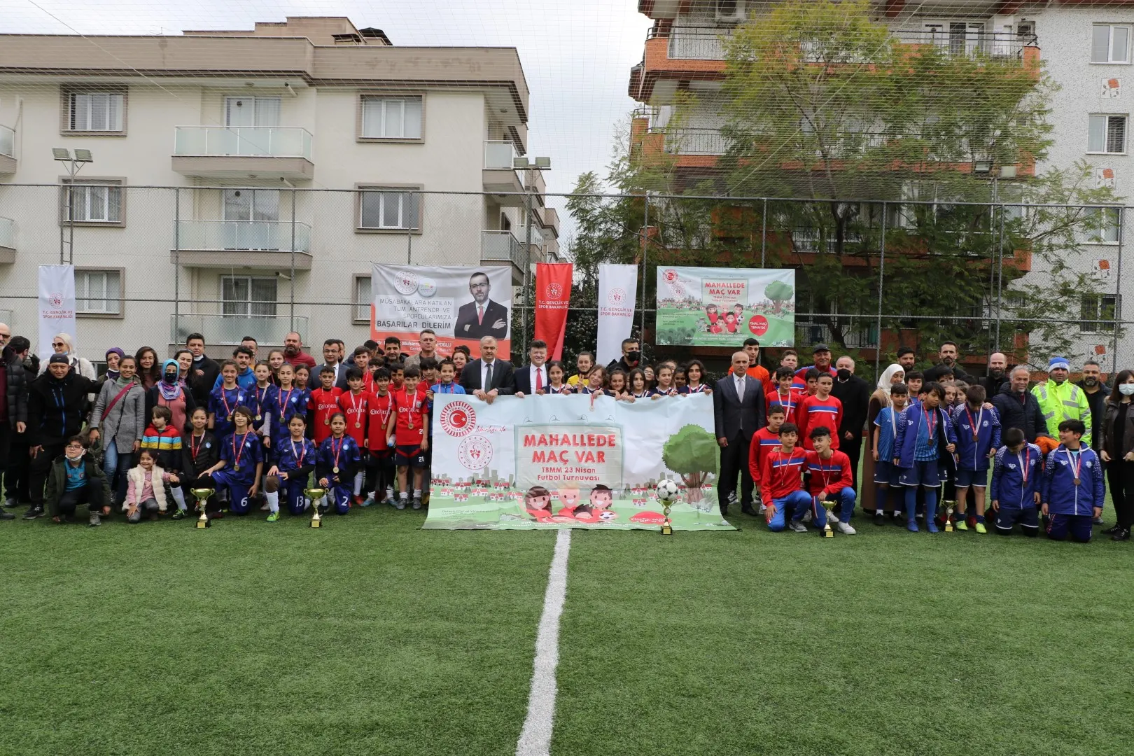 MAHALLEDE MAÇ VAR” TURNUVASI ŞAMPİYONLARI