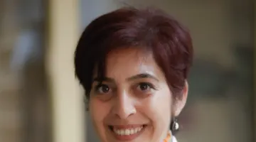 KADIN TOPLUMUN TEMEL TAŞIDIR