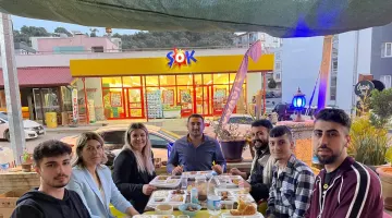 CHP GENÇLİĞİ  KARDEŞ SOFRASINDA İFTAR AÇTI