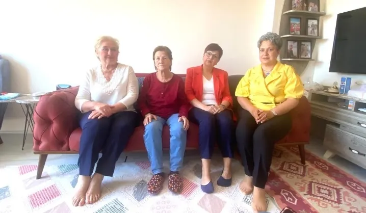 İYİ  PARTİ ‘’CENNET ANNELERİN AYAKLARI ALTINDADIR’’