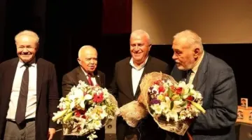 İLBER ORTAYLI KONFERANSI ÖNCESI İYİ PARTİ BASIN MENSUPLARI İLE BULUŞTU