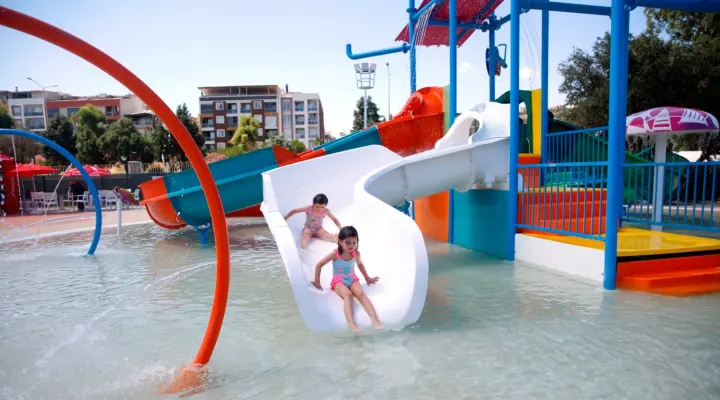 AYDIN TEKSTİL YAŞAM ALANI’NDA AQUAPARK HİZMETE AÇILDI
