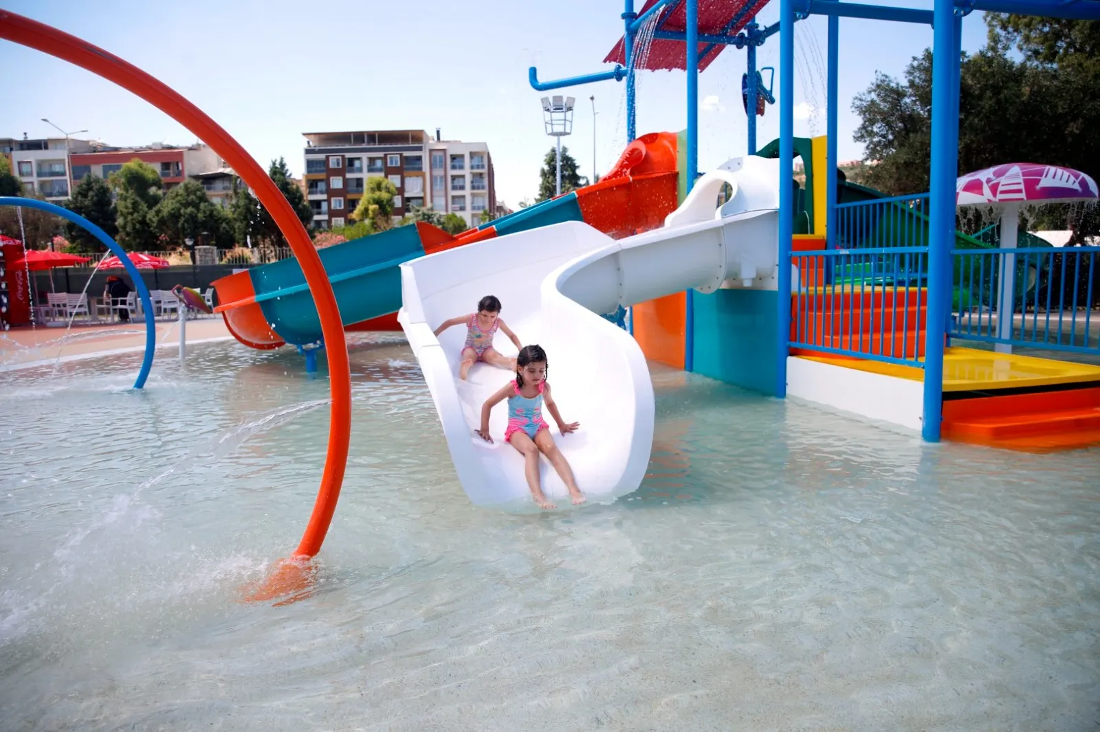AYDIN TEKSTİL YAŞAM ALANI’NDA AQUAPARK HİZMETE AÇILDI