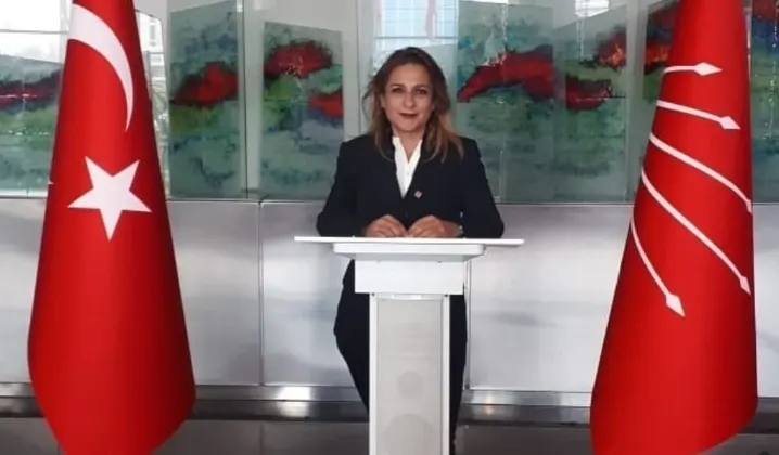 SİYASET MÜTEVAZİLİK İSTER