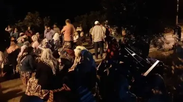 BİZ  HALKIZ ” MEZE KÖY  UYUMUYOR DİRENİYOR “