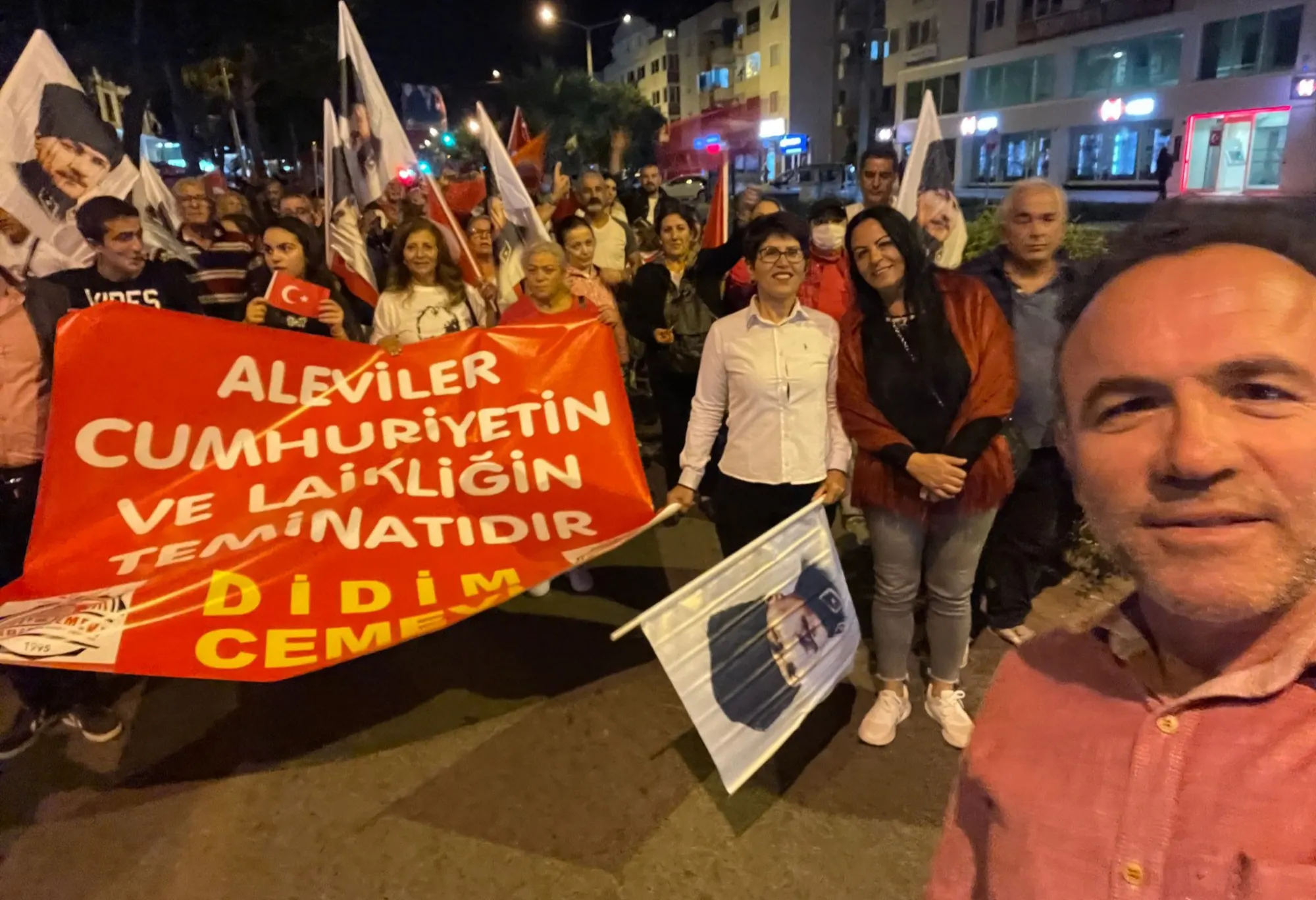 CUMHURİYETİN TEMİNATI ALEVİLERDİR