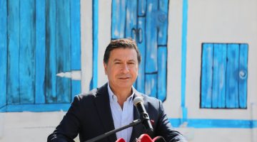 “O, DÜNYAYA GÜZELLİK KATMAK İÇİN YARATILMIŞ”