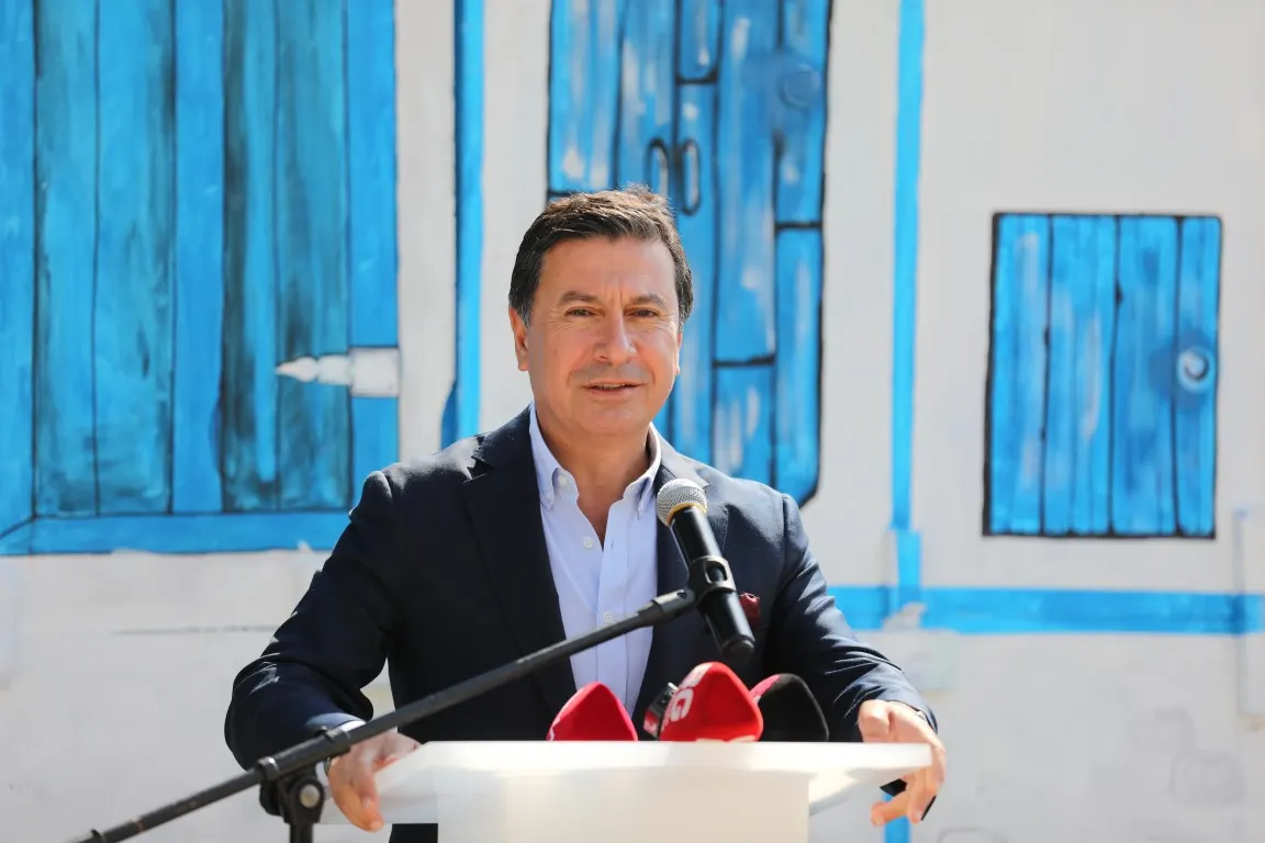 “O, DÜNYAYA GÜZELLİK KATMAK İÇİN YARATILMIŞ”