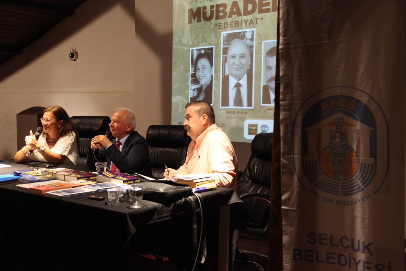 MÜBADELE VE EDEBİYAT KENT BELLEĞİ’NDE KONUŞULDU