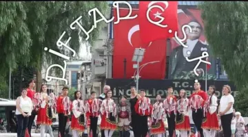 ECE EŞKİNAT’LA TÜRKÜ VE HALK OYUNLARI ÜZERİNE