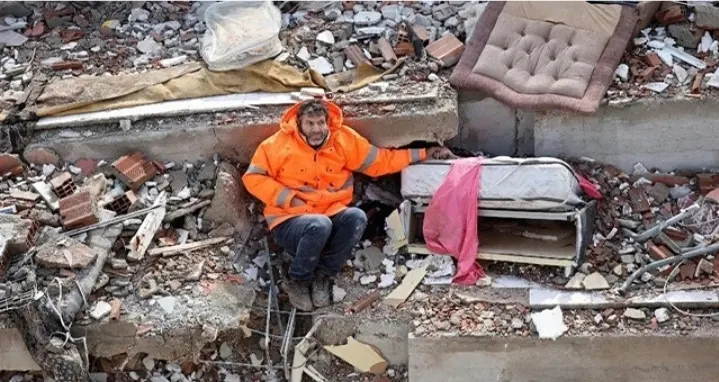 KARDEŞİN DUYMAZ