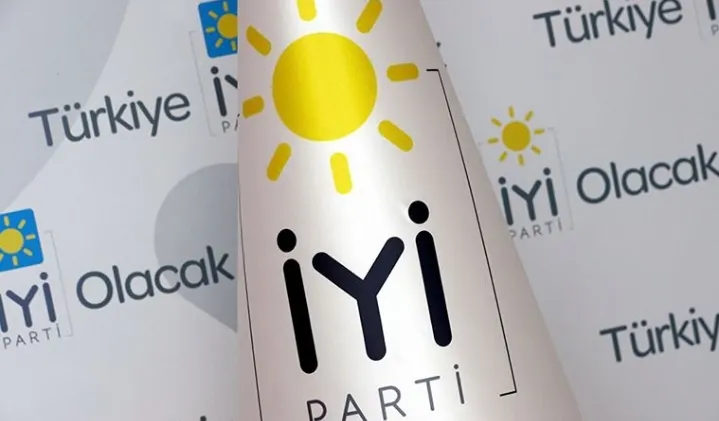 ALTILI MASA DAĞILDI MI YOKSA ÖYLE  GÖRMEMİZİ Mİ İSTİYORLAR
