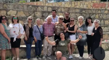 ŞİİR  TADINDA ANNELER GÜNÜ