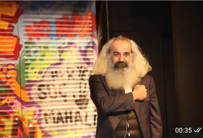 MARX ÖLMEDİ