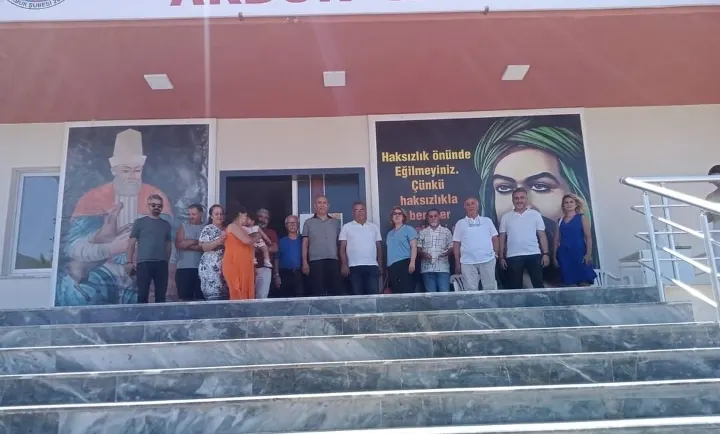 AKBÜK  CEMEVİ  İŞ İNSANLARINA  KAHVALTI  VERDİ