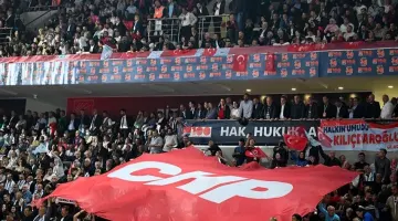 CHP KURULTAYI ” KIRILAN FAY HATLARI ” DEĞİŞİM UMUT VERDİ