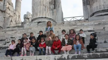 ATATÜRK ANAOKULU ÇOCUKLARLA TARİHE YOLCULUK YAPTI