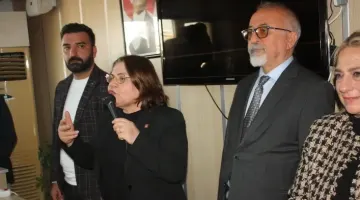 CHP’DE SICAK BİR GÜN
