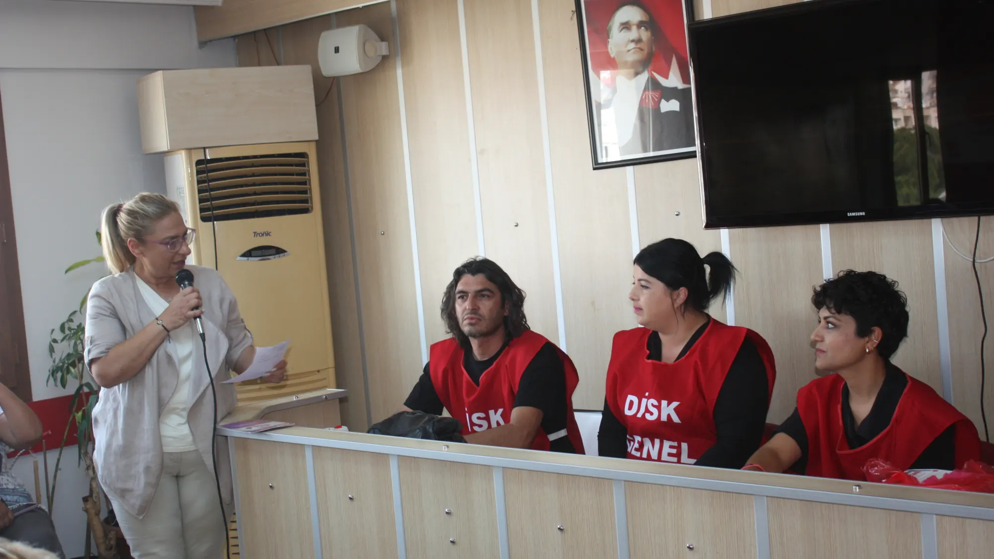 GÜÇLÜ  KADINLAR GÜÇLÜ 1 MAYIS
