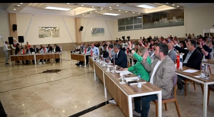 BAŞKAN ÖMER GÜNEL: “KEMERLERİ SIKACAĞIZ SOSYAL YARDIMLARI ARTIRACAĞIZ”