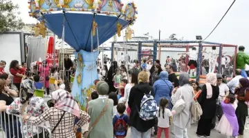 23 NİSAN KUTLAMALARINDA ÇOCUKLARIN GÖZDESİ LUNAPARK OYUNCAKLARI OLDU