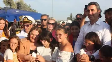 DÜNYA DİDİMİ SEVİYOR FESTİVALİ RENKLİ GÖRÜNTÜLERLE BAŞLADI