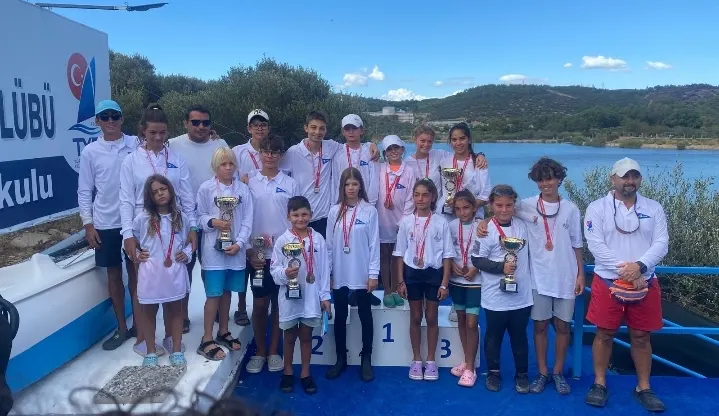 DİDİM YELKEN KULÜBÜ TUFAN GİBİ ESTİ